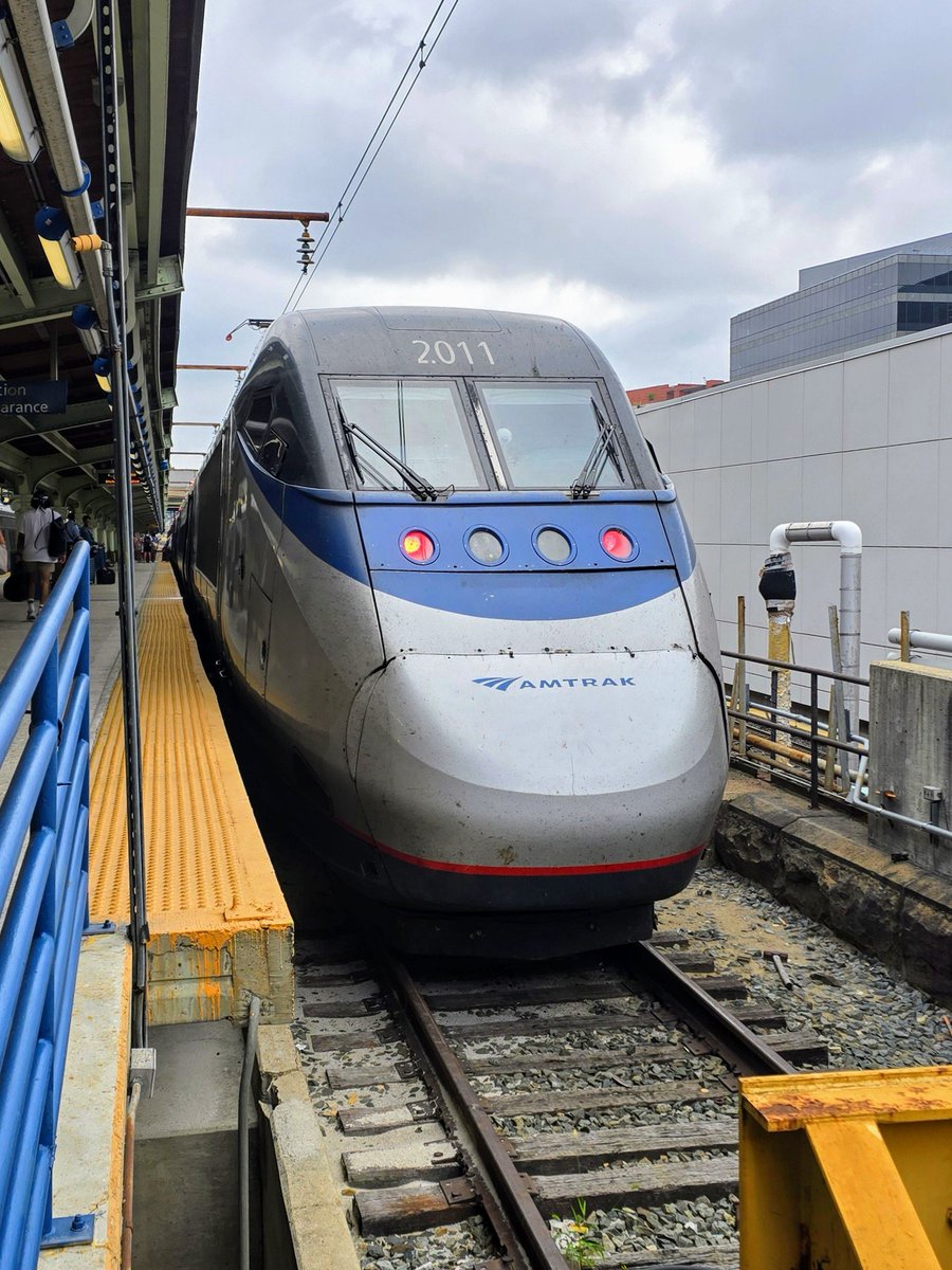 Hello from Acela! 

<a href="/Amtrak/">Amtrak</a>