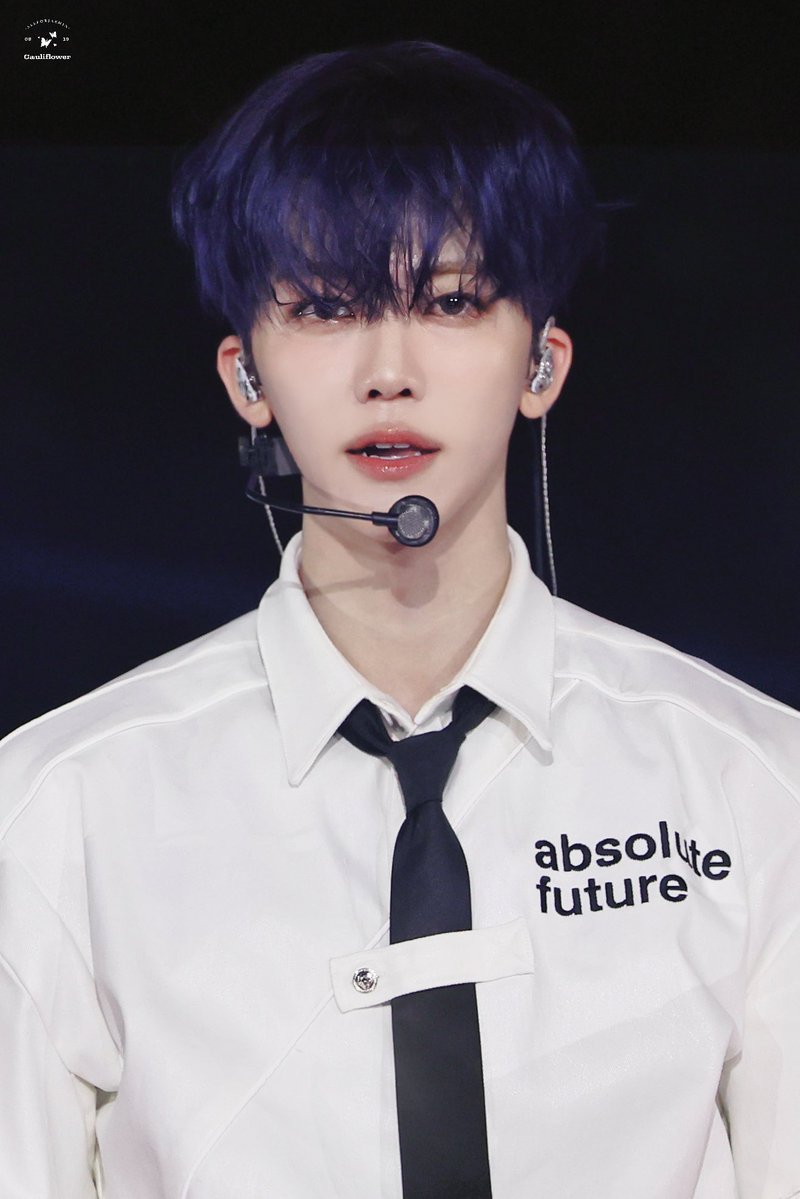 jjaeniissii's tweet image. 헉 ..........
내가 이런 미친 재민용안을 봐버렷는데
내일아침에 버러지 남자들로 가득찬 구호선을 타야한다고? 세상이 나에게 너무 가혹해
