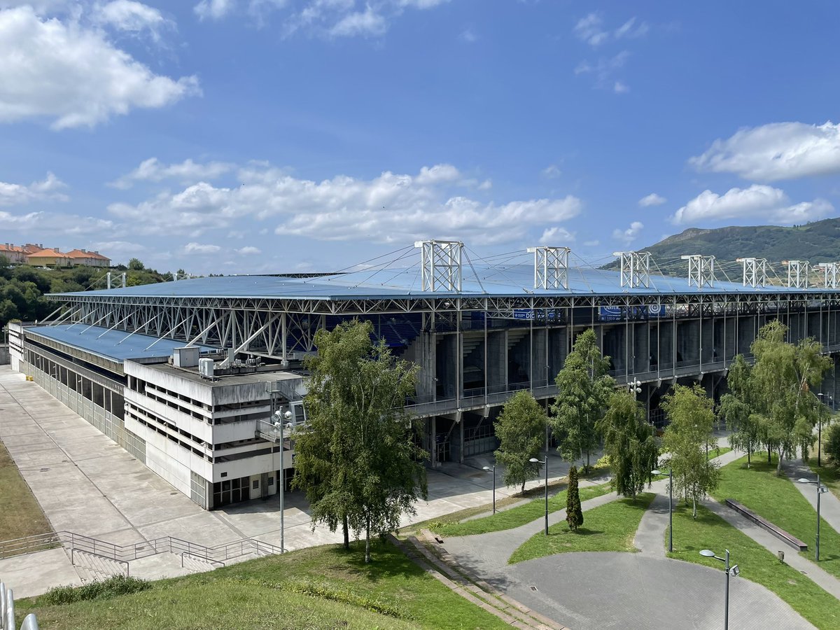 Bezehm76's tweet photo. Stadion van @RealOviedo 💪💪 #realoviedo #laliga #groundhopping #groundhopper https://t.co/JL3gqnx2FG