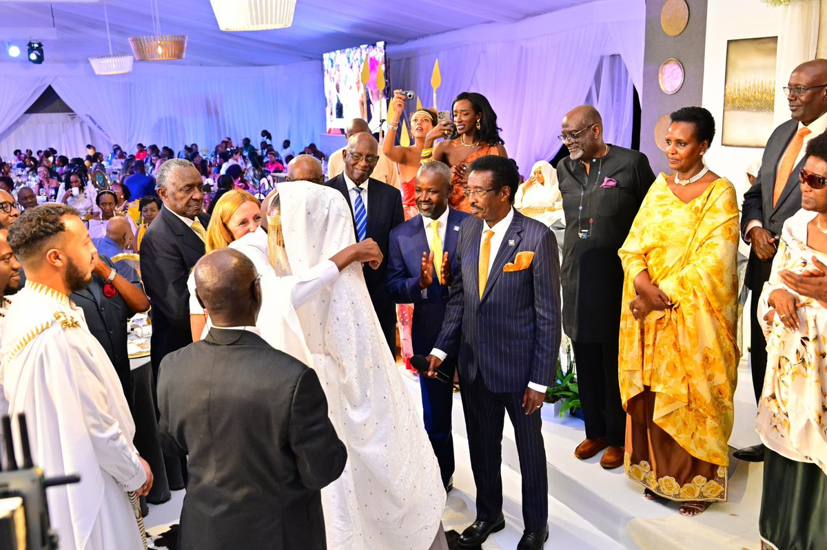 Thomas Tayebwa (@thomas_tayebwa) on Twitter photo Yesterday, I had the honour of representing H.E. <a href="/KagutaMuseveni/">Yoweri K Museveni</a> at the giveaway ceremony of Sandra Kekirunga Muhwezi, daughter of <a href="/jkmuhwezi/">Maj Gen Jim K Muhwezi</a> and Mrs.Susan Kabonero Muhwezi at their home in Rukungiri district.
In the remarks I delivered on behalf of the President, he expressed Yesterday, I had the honour of representing H.E. <a href="/KagutaMuseveni/">Yoweri K Museveni</a> at the giveaway ceremony of Sandra Kekirunga Muhwezi, daughter of <a href="/jkmuhwezi/">Maj Gen Jim K Muhwezi</a> and Mrs.Susan Kabonero Muhwezi at their home in Rukungiri district.
In the remarks I delivered on behalf of the President, he expressed