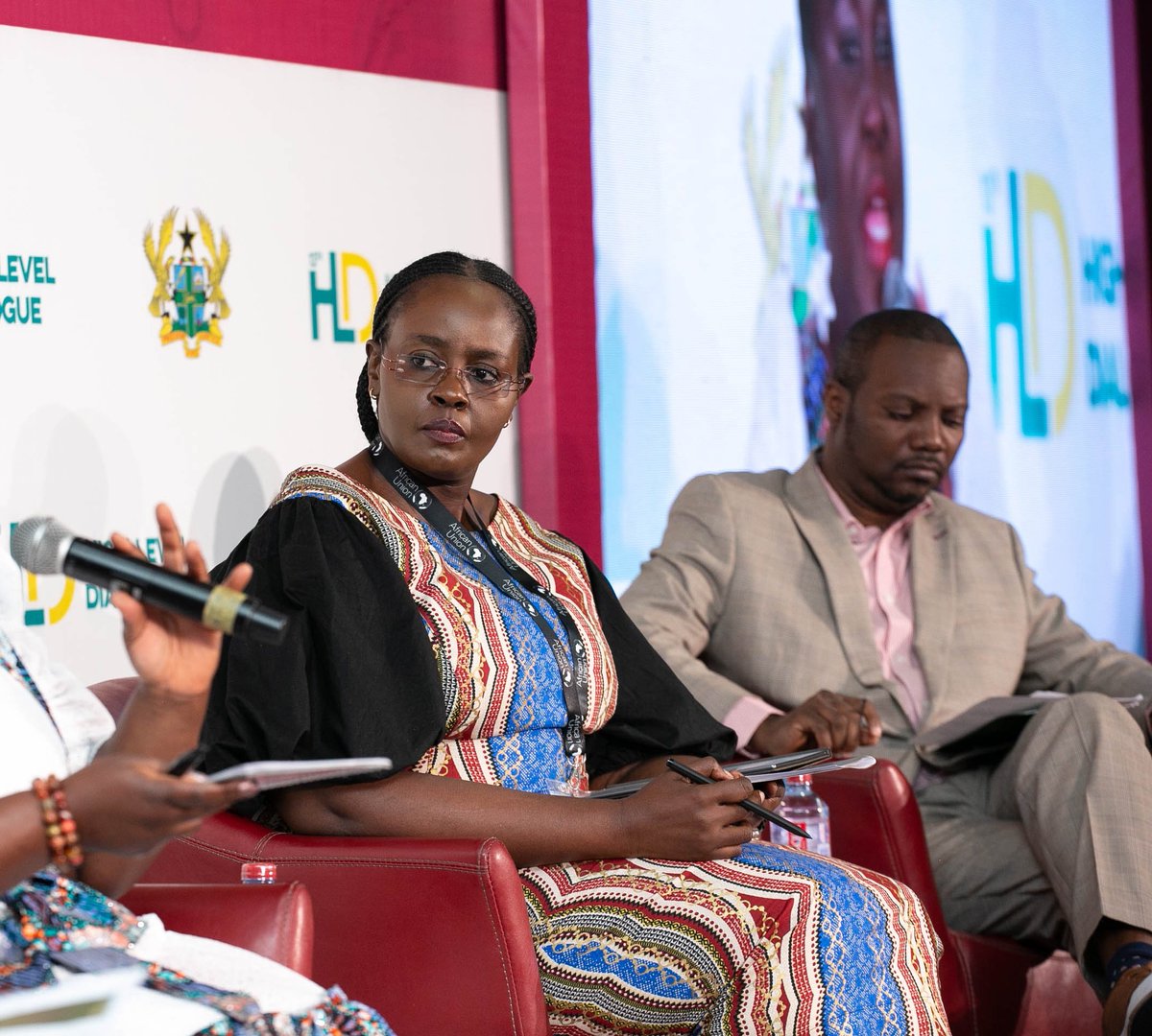 AGA-APSA Platform (@aga_platform) on Twitter photo 🚧 Structural barriers are still blocking women's participation in many areas. Invisible norms, like expecting women to be available during restricted social times, hinder their upward mobility. It's time to break these chains!
<a href="/skasande2/">Sarah Kasande</a>
#DGTrends 🚧 Structural barriers are still blocking women's participation in many areas. Invisible norms, like expecting women to be available during restricted social times, hinder their upward mobility. It's time to break these chains!
<a href="/skasande2/">Sarah Kasande</a>
#DGTrends
