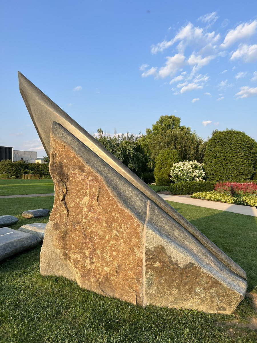 dajmeyer's tweet image. .@DrJoelNMyers Sundial, sculpted by Mark Mennin, at the @PennState Arboretum: