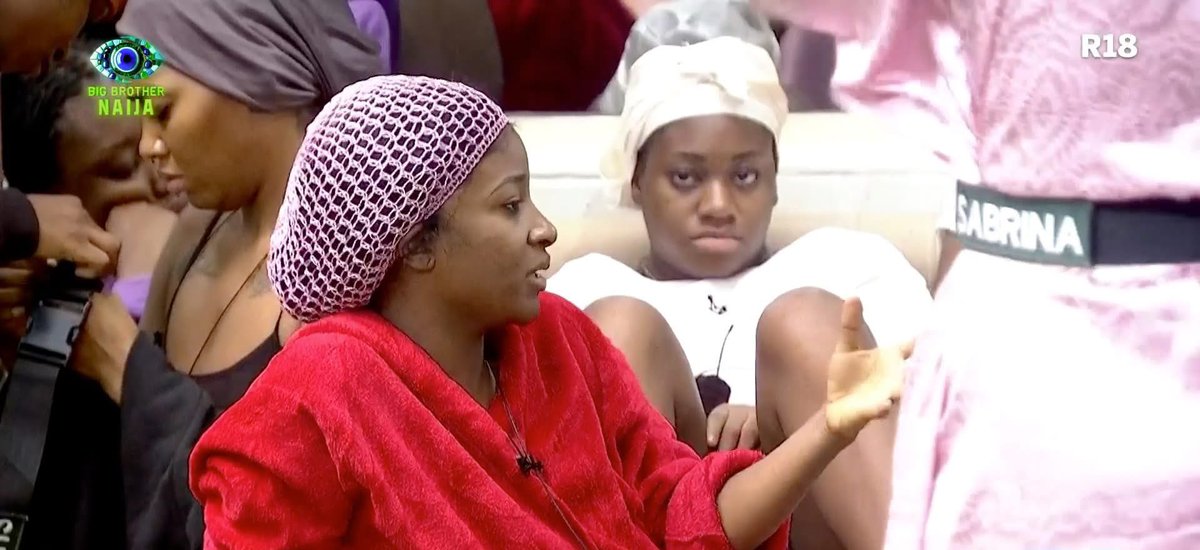 TWEETORACLE's tweet image. #BBNaija be serving Girls’ sorority energy this morning.
The House is gonna flip on its head when the lads saunter in this evening.
Feelings will be caught and definitely hearts will be BROKEN 😀😀