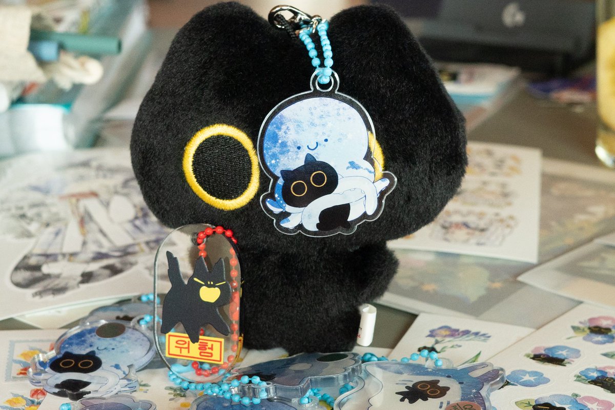 욕망의 산물 검고 😀
네, 이곳의 검고는 이렇습디다