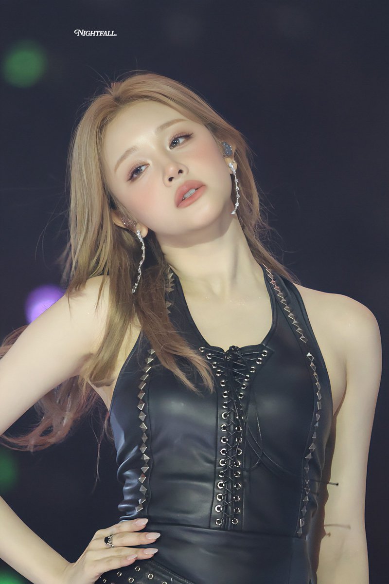 rritaphoria's tweet image. If looks could kill was a person :