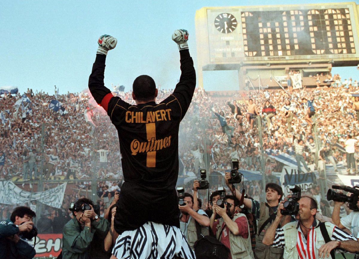 Vélez Sarsfield (@velez) on Twitter photo Una imagen icónica 🔝
Y el viejo Autotrol que lo define en una palabra 🏆
Definilo vos...
¡Feliz cumple, <a href="/JoseLChilavert_/">José Luis FelixChilavert Gonzalez</a>! 💙 Una imagen icónica 🔝
Y el viejo Autotrol que lo define en una palabra 🏆
Definilo vos...
¡Feliz cumple, <a href="/JoseLChilavert_/">José Luis FelixChilavert Gonzalez</a>! 💙