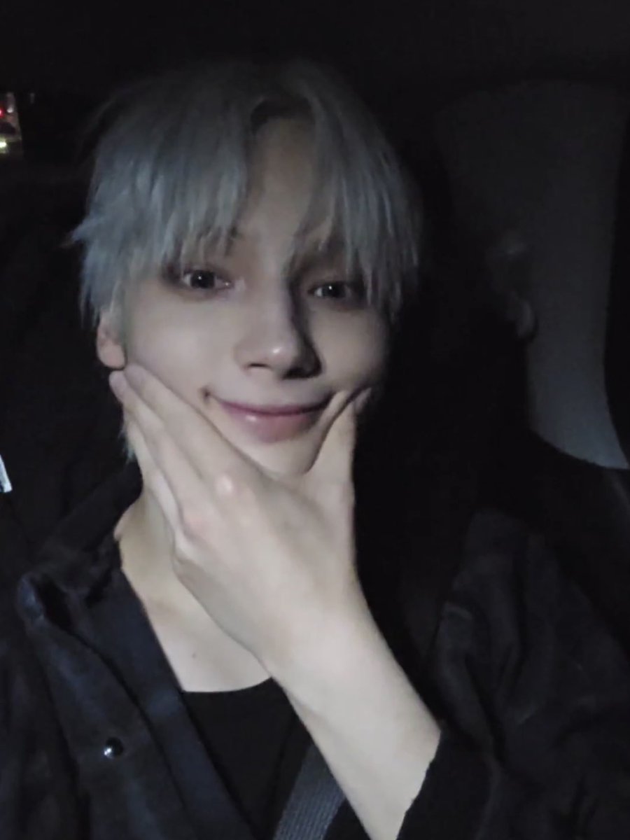 moing25's tweet image. 닝궁빵 かわいい ♡