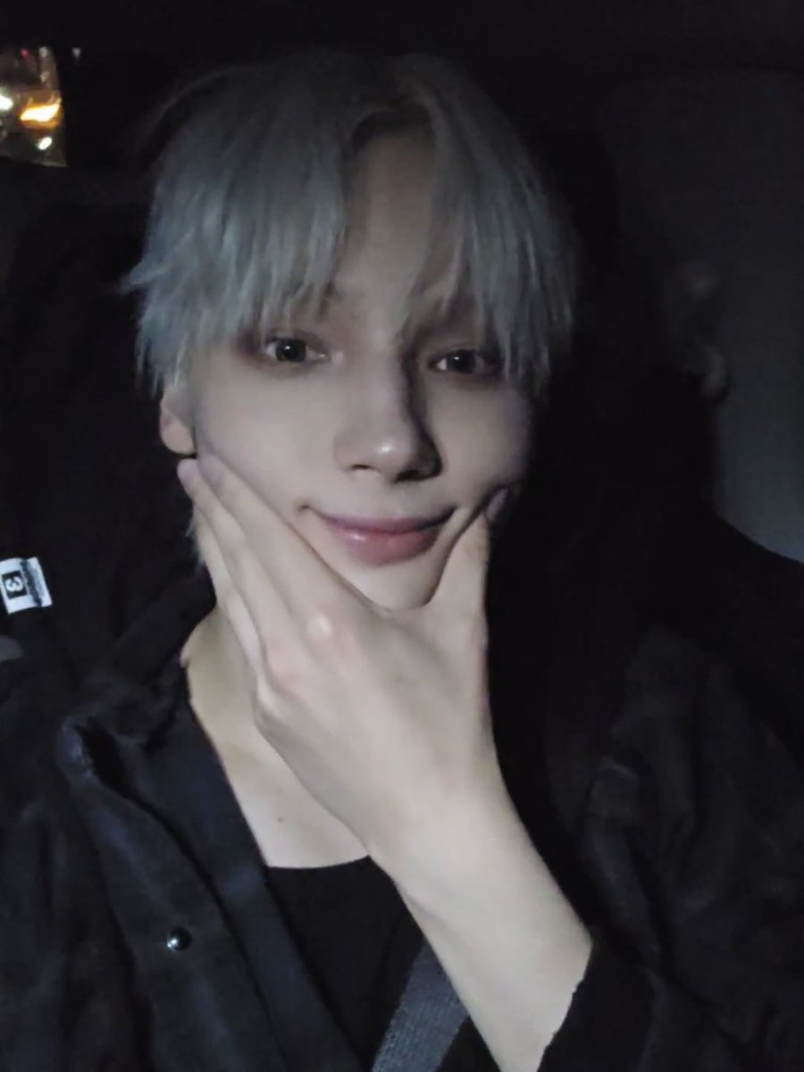 moing25's tweet image. 닝궁빵 かわいい ♡
