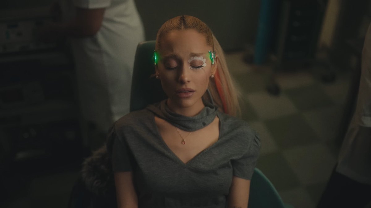 AriGrandeStats's tweet image. ‘we can’t be friends’ obtained its best Saturday update on the Global Spotify chart in 5 weeks:
⭐️ 26/07 — 1,358,469
19/07 — 1,311,820
12/07 — 1,259,636
05/07 — 1,254,121
28/06 — 1,314,062