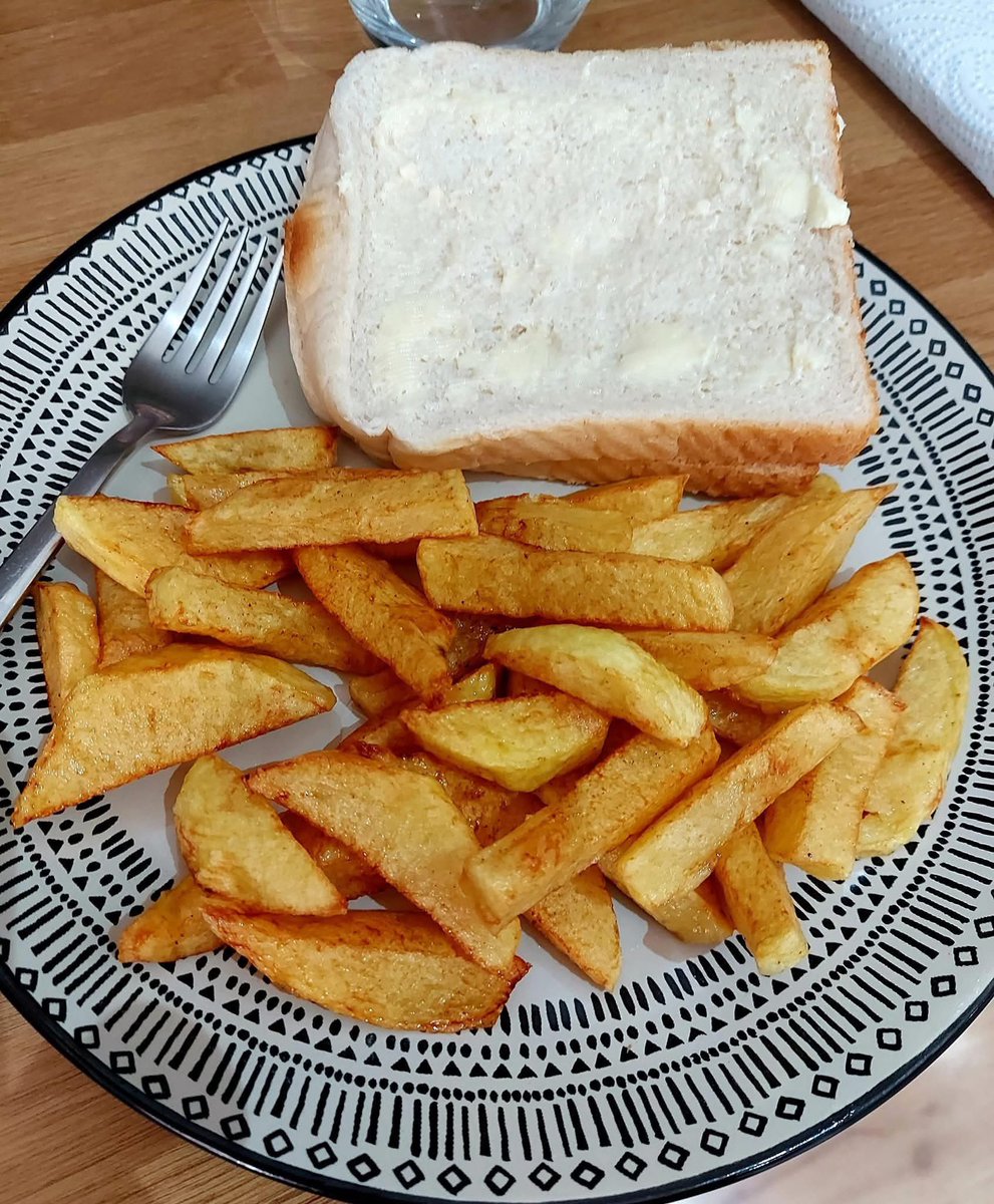 debsydooda79's tweet image. Chip butty yay or nay (not my pic)