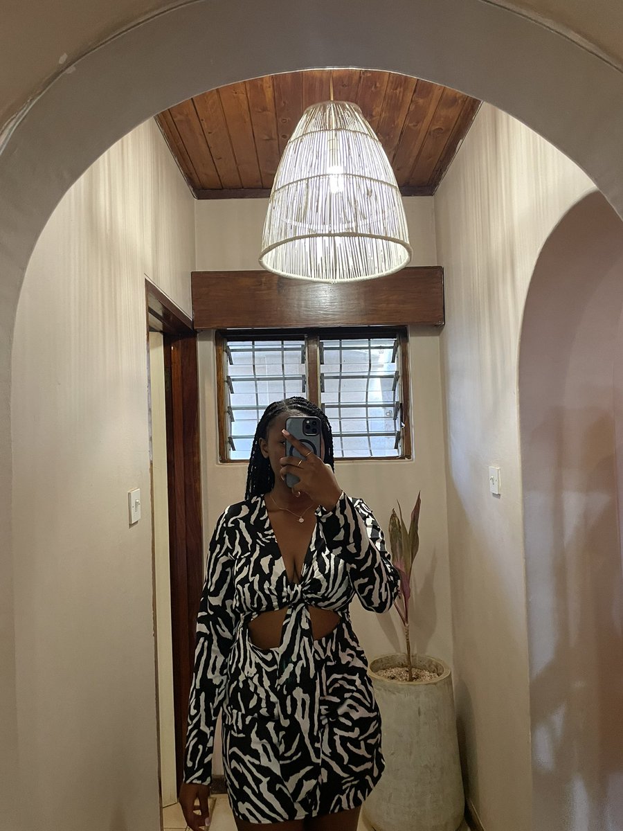 Feyifi's tweet image. 🤍🖤