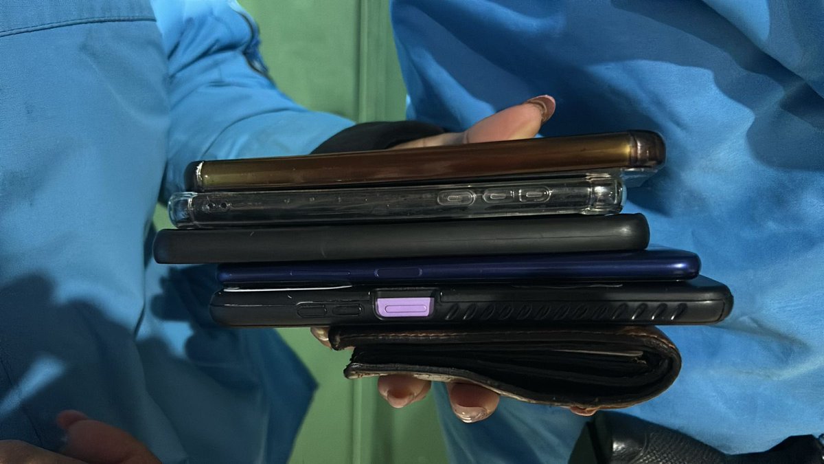 gabrieliezzi's tweet image. | Robo |

*La Policía de la Ciudad detuvo a tres personas por robar celulares durante un festival en el Parque Roca*

 La Policía de la Ciudad detuvo a tres personas, una de ellas menor de edad, por el robo de teléfonos celulares durante el festival “NOoo Ludo!”, que se realizó…