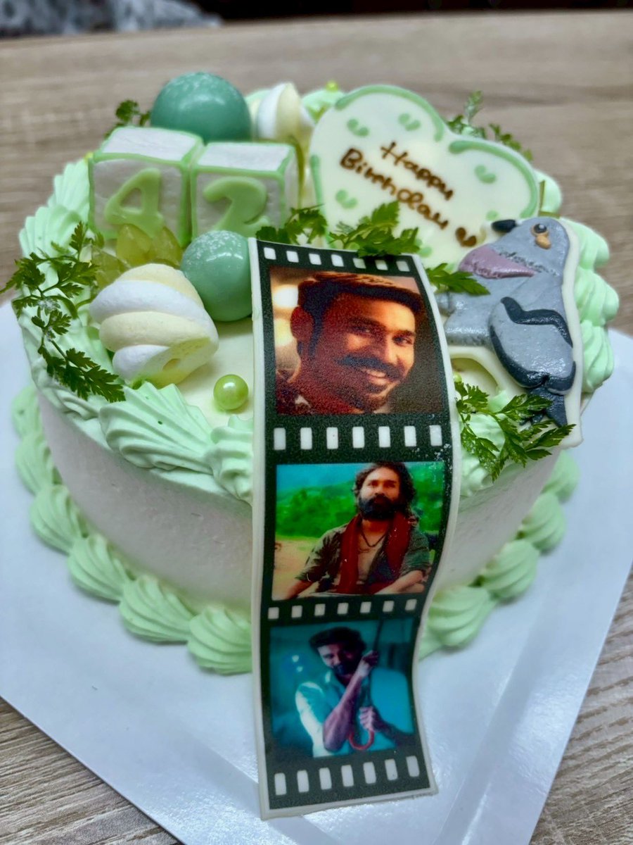 HAPPY BIRTHDAY@dhanushkraja
You made my life vividlly and fulfilling！
Wishing you good health and happiness
I love you！
#HappyBirthdayDhanush
#Dhanush