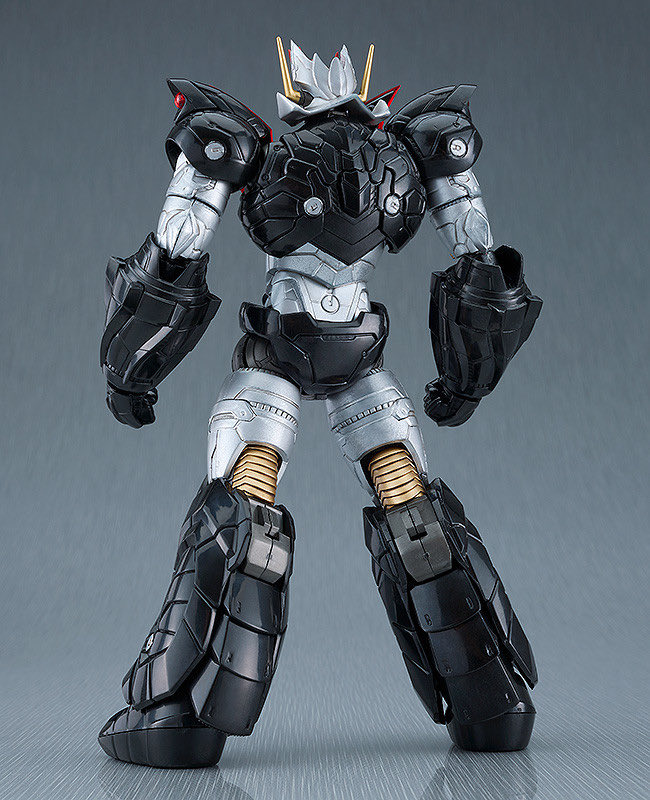 Frozen_Frog_8's tweet image. 俺一個気づいちまった…

このプラモ、手足が紫じゃ…ない…！！！！！