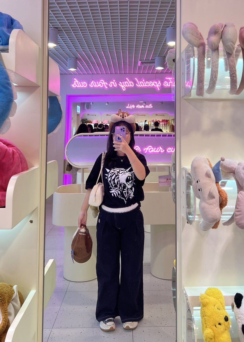 baiyorr's tweet image. ✧˖*° OOTD ༘⋆°☆
.
เสื้อสวย คนออกแบบน่ารัก( ͜🧡 ・ω・) ͜💛
#BiscuitBark