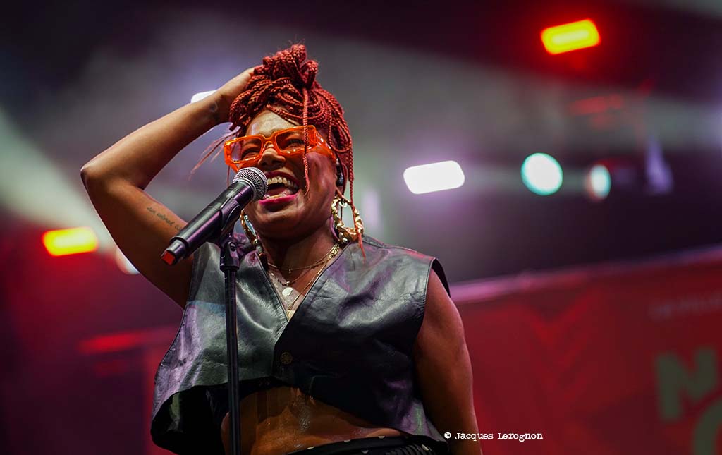 🎷Ce soir, dernière du <a href="/nicejazzfest/">Nice Jazz Fest</a>  !
En attendant le live report, retour sur un Jour 1 de haut vol :
🔥 Daoud
🎹 Sullivan Fortner
🎤 <a href="/chinamoses/">Auntie ain't rich. China Moses.</a> 
🎸 John Scofield &amp; Medeski
Le jazz rugit à Nice !
lejazzophone.com/livereport-nic…
#JazzLive #NJF2025 #LiveReport #LeJazzophone
