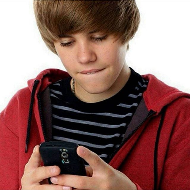 2mb_c's tweet image. me while voting mb sa nylon, mag vote kayo pls
nylonmanila.com/pop-culture/bi…