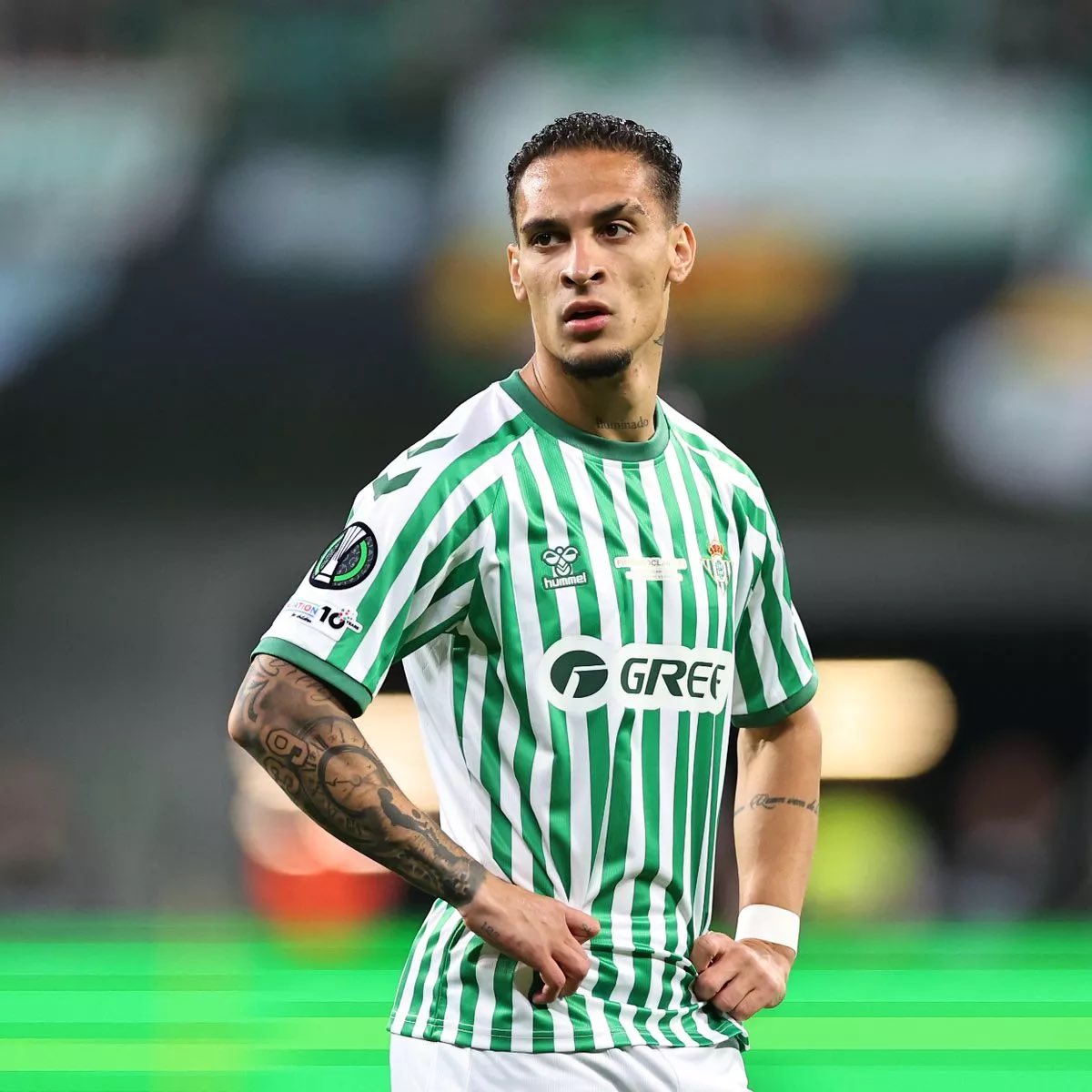 TheUTDHQ's tweet image. 🚨 JUST IN: Al-Nassr have sent in a bid to Manchester United for Brazilian winger Antony.

[@Santi_J_FM]