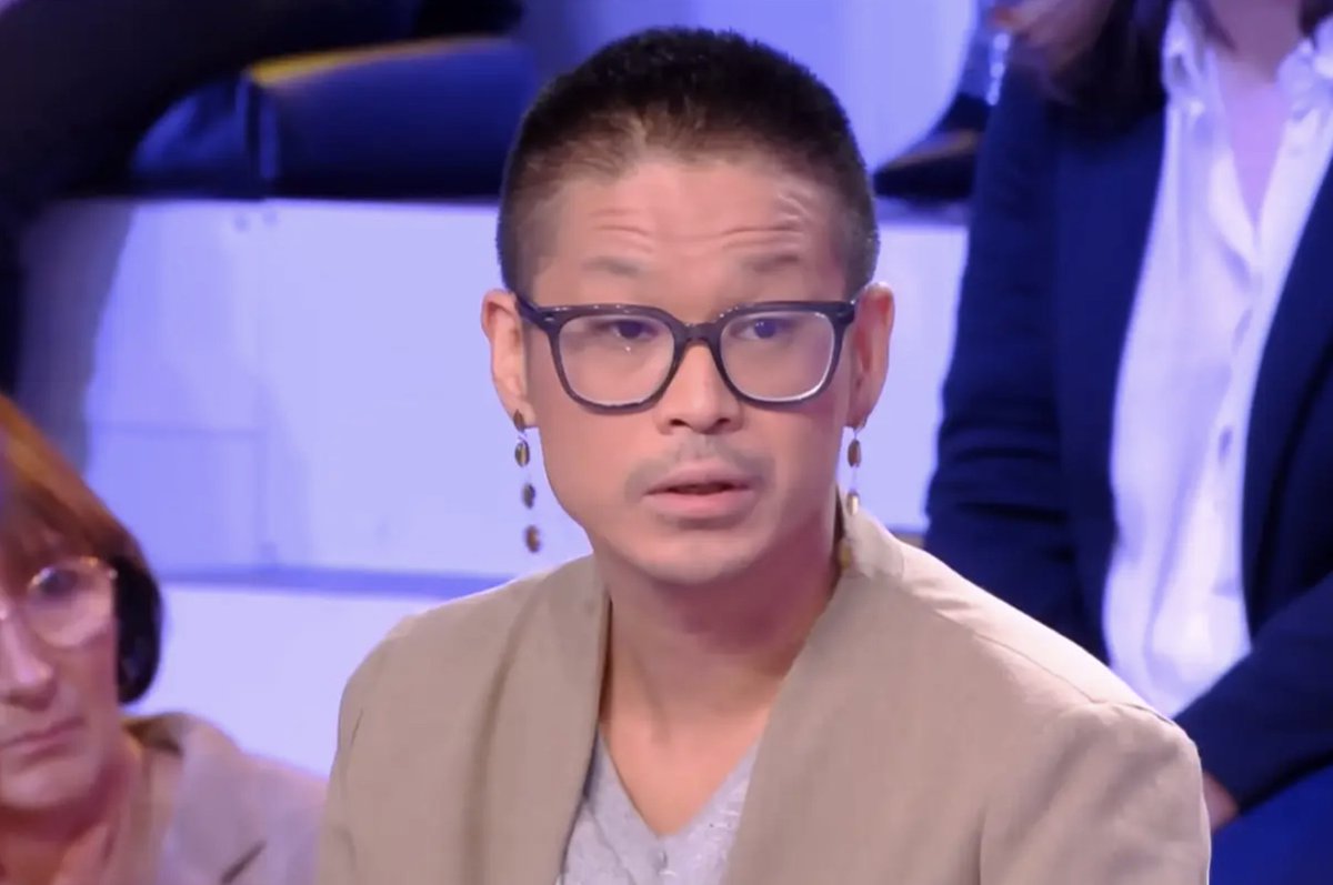 Eva Son Forget, personnage aussi instable que révélateur, balance des accusations qui ébranlent les fondations déjà fissurées de la Macronie. Entre adoption trouble, réseaux pédocriminels et défenseurs douteux, l’affaire sent le soufre... Bernard Forget, père adoptif d’Eva Son