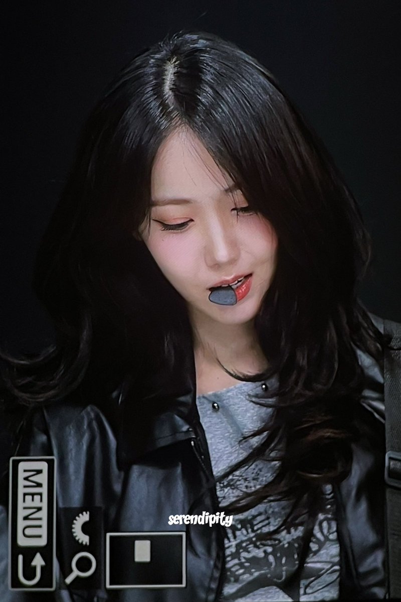 GFcollector_'s tweet image. 찾았다 눈씻고 찾아봐도 이세상 어디에도 존재하지 않던 존예보스 리디 GL 광공st 환상종을...정말로 신비 부치가 실존함. 스스로를 톰보이, 로미오, 왕자님으로 칭하고 여미새 끝판왕이라 어딜가든 소녀팬들 함성 체크 먼저 하신다고(실화)