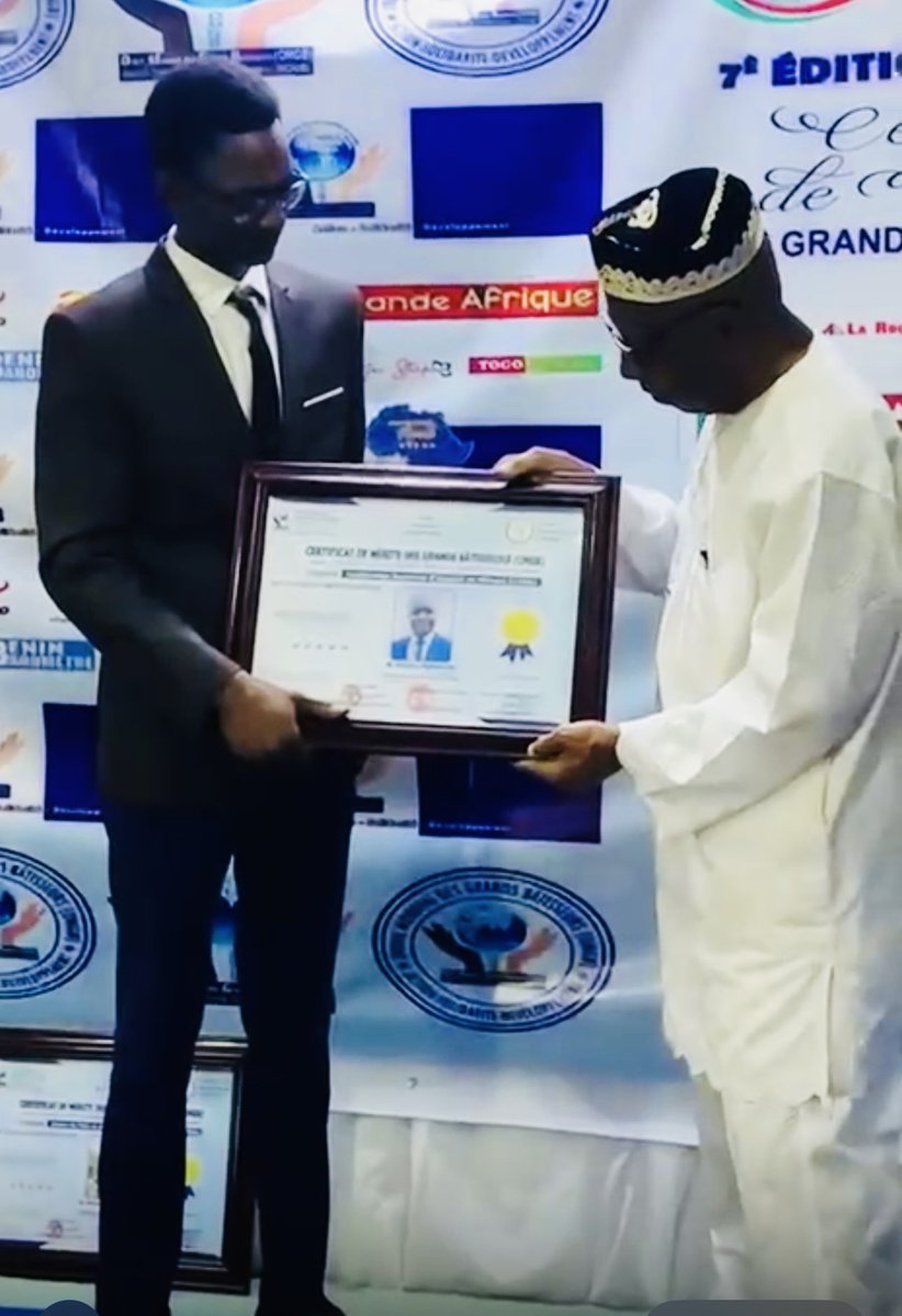 Prix du leadership-Jeunesse d’Impact en Afrique m’a été décerné samedi 26 juillet 2025. Absent à cette célébration du mérite africain pour des obligations professionnelles, j’ai été représentée à Cotonou (Bénin) par Gédéon Salem 
Ensemble, continuons à impacter
#Afrique.