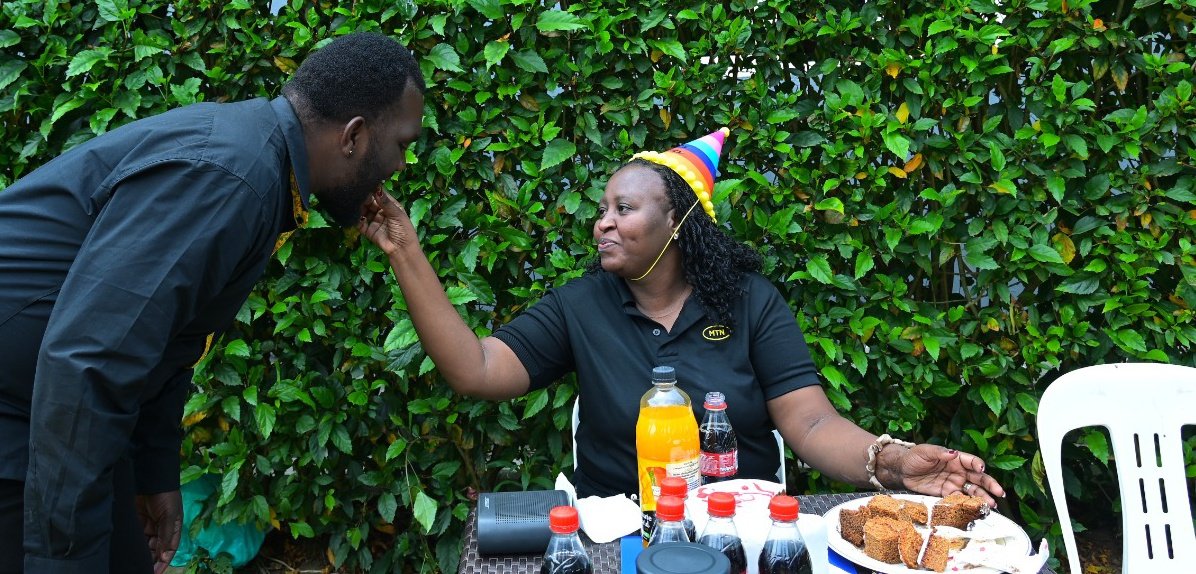 Chrismorris259's tweet image. Wishing Mama Caller tunes @MavisMusungu 🤗 GTM Digital Strategist, A belated birthday.
Your work makes the nation vibe louder every day.
#MTNCallerTunez | #YelloBirthdays