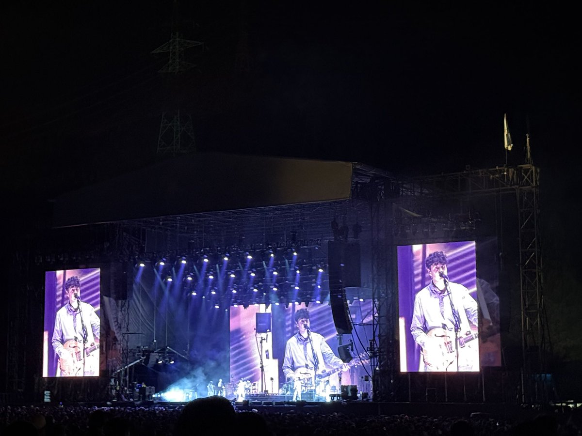Vampire Weekend 全部観たかったけどホワイトへ移動🥲 #FUJIROCK2025