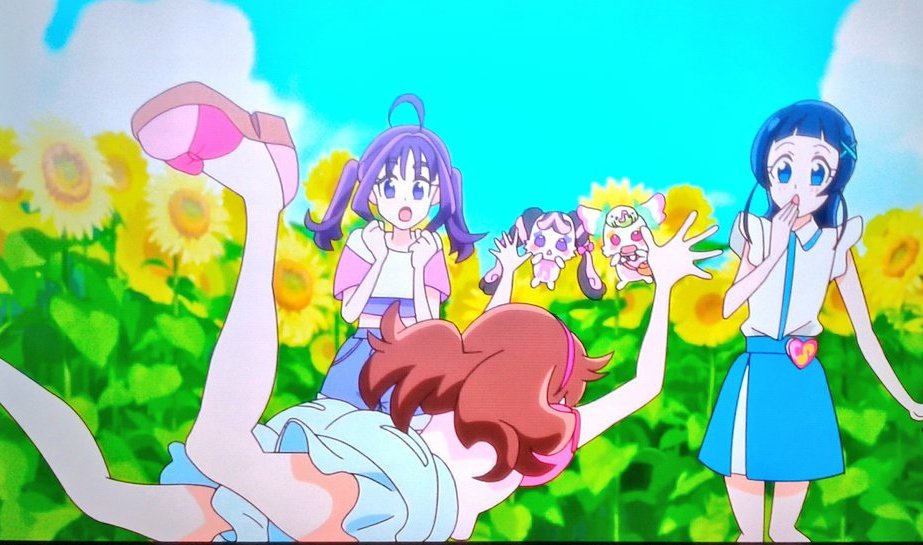 torat2011's tweet image. 仕事の疲れがある中で頑張って今日はアニメ17本消化しました
しかしまだ32本残ってる💦今夜も何本か増えるわけで…
いつ追いつけるのか😭
#夏アニメ多い