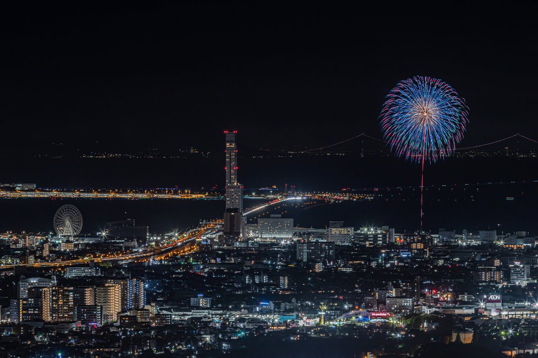 SAKIPON54993777's tweet image. シークレット花火(泉佐野市)
りんくうサマーEXPOに関連した企画のようですが、実際のところは不明です。
21時を過ぎたら、りんくうアウトレットの大観覧車🎡のライトアップが消灯してしまいました💦
#泉佐野市 #りんくう #関西空港 #りんくうサマーEXPO