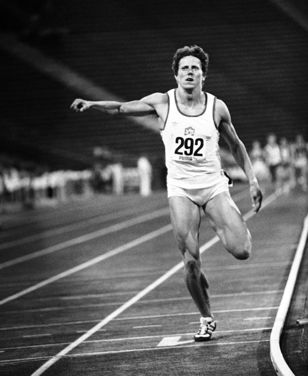 FitzDunk's tweet image. 42 years ago Jarmila Kratochvilova🇨🇿 set one of the most difficult world records to be broken in track and field, Women's 800m (1:53.28)
Is there any athlete currently competing who could challenge it?