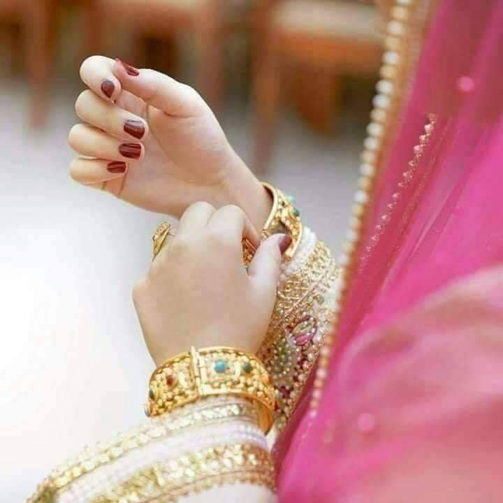 EngAftabAhmed's tweet image. نہ پوچھ پہلی ملاقات میں مزاج اس کا___!!
وہ رنگ رنگ میں سمٹا کرن کرن میں کھلا___!!
#محفل_سخن🥀