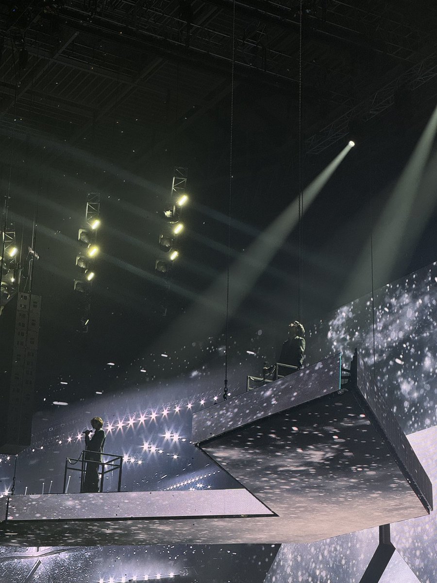 tsnamilh's tweet image. 아.          나의 산과바다