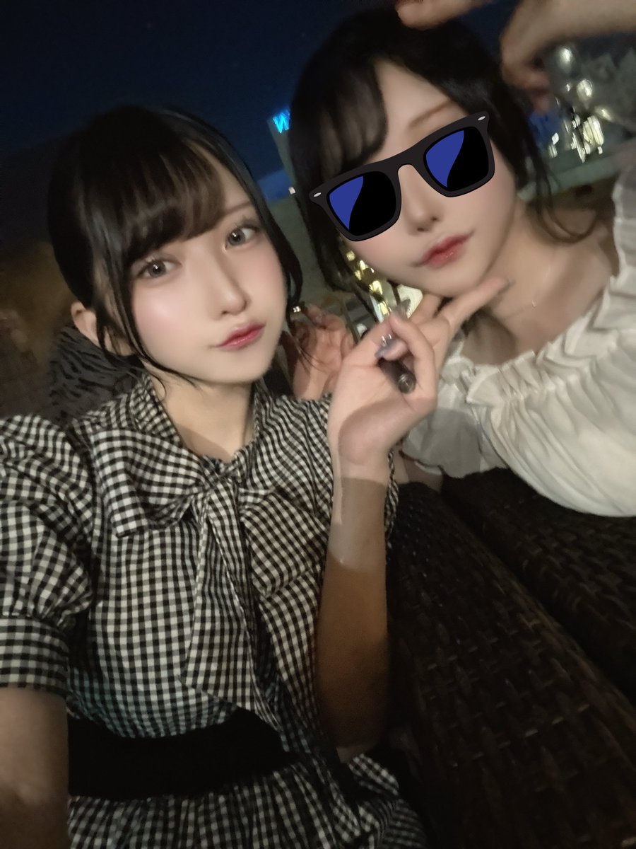 tukichanman_'s tweet image. ビアガーデンオフ会めっちゃ楽しかった🍻🍖
なんと32人！今回SNSからの募集してなかったのに沢山集まってくれて嬉しかった！
大好きなみんなとお肉と美味しい日本酒も最高すぎた💓💓

集合写真撮り忘れたから動画の一部を切り取ったよ！
場所も雰囲気もめっちゃ良かったから秋にまたやりたい！🍖