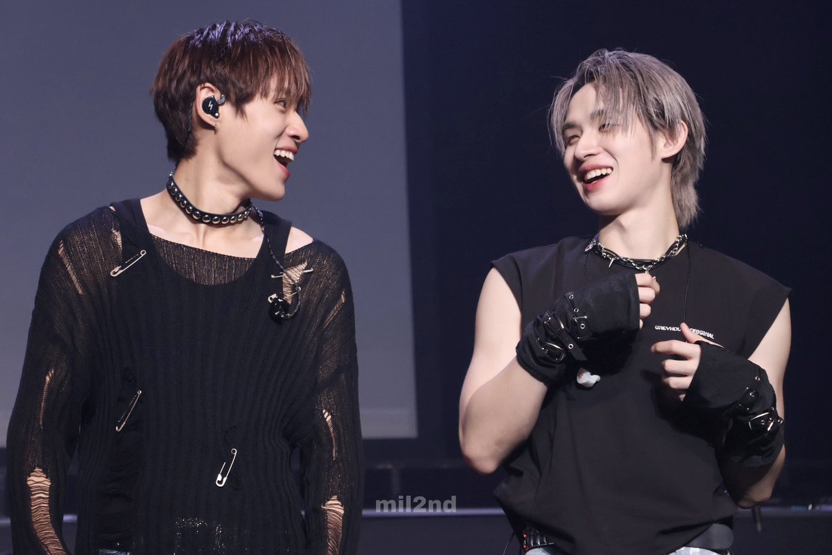 __mil2nd's tweet image. You smile, I smile 😌
#GMMTVMUSICONXJAPAN2025
#GMMTVMUSICONXJAPAN2025D2
#hongshihoshi #nnutdan #LYKN