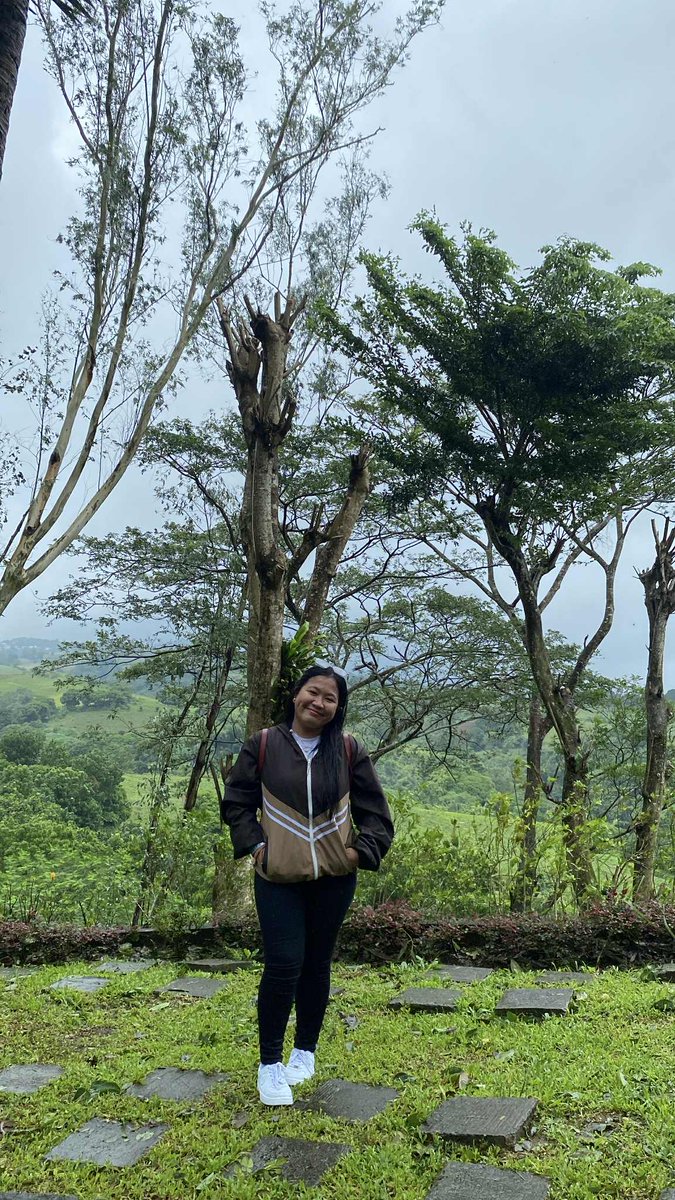 MarquinezEmilyn's tweet photo. Nakalayo din ang batang ito HAHAHAHAHAHA https://t.co/8EcZbKJBFU