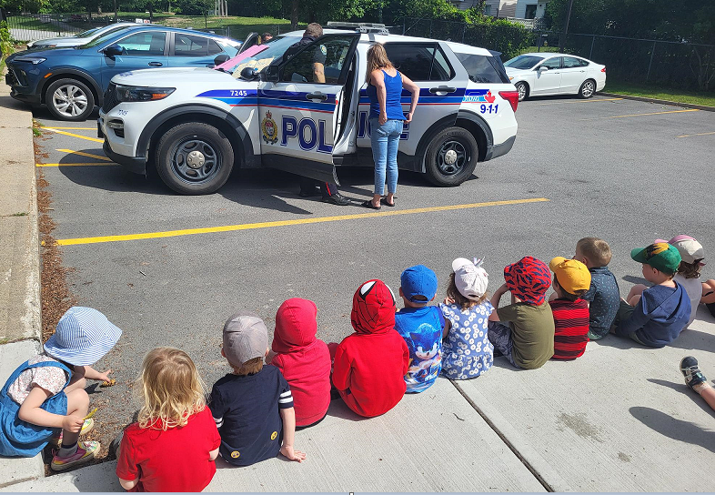 After a police incident near an Ottawa daycare, members of our Community Youth Unit returned to visit the children. Their mission? To help little witnesses feel safe again through play, kindness, and meaningful conversations.

A powerful reminder that community policing is rooted