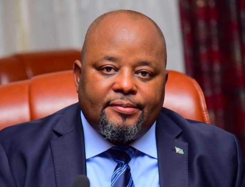 baelenge_irenge's tweet image. Gouvernement @SuminwaJudith2 :
Le ministre du Budget, @BojiAime, ainsi que la Tiktokeuse de la jeunesse, @Ayeganagato_N1, ne seront pas reconduits, selon mes sources à la présidence de la République. L’inefficacité d’Ayeganagato et des dossiers compromettants concernant Boji en…
