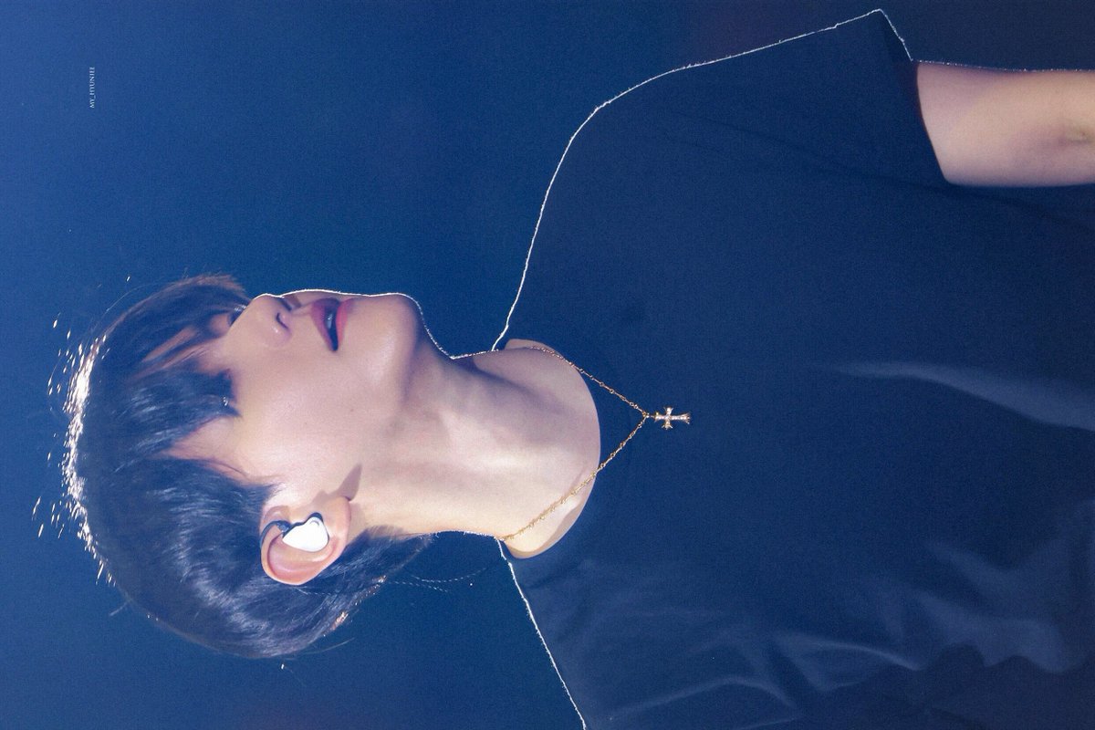 BOXIANx's tweet image. lonsdaleite dot baekhyun was the real special and unforgettable one ✨
