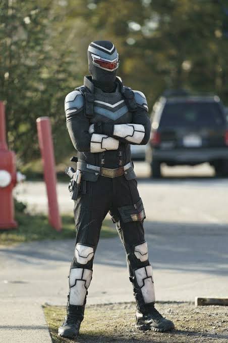 juridget's tweet image. ヴィジランテこんなかっこいい外見なのにナチュラルにめちゃくちゃクソ野郎なの好きすぎる