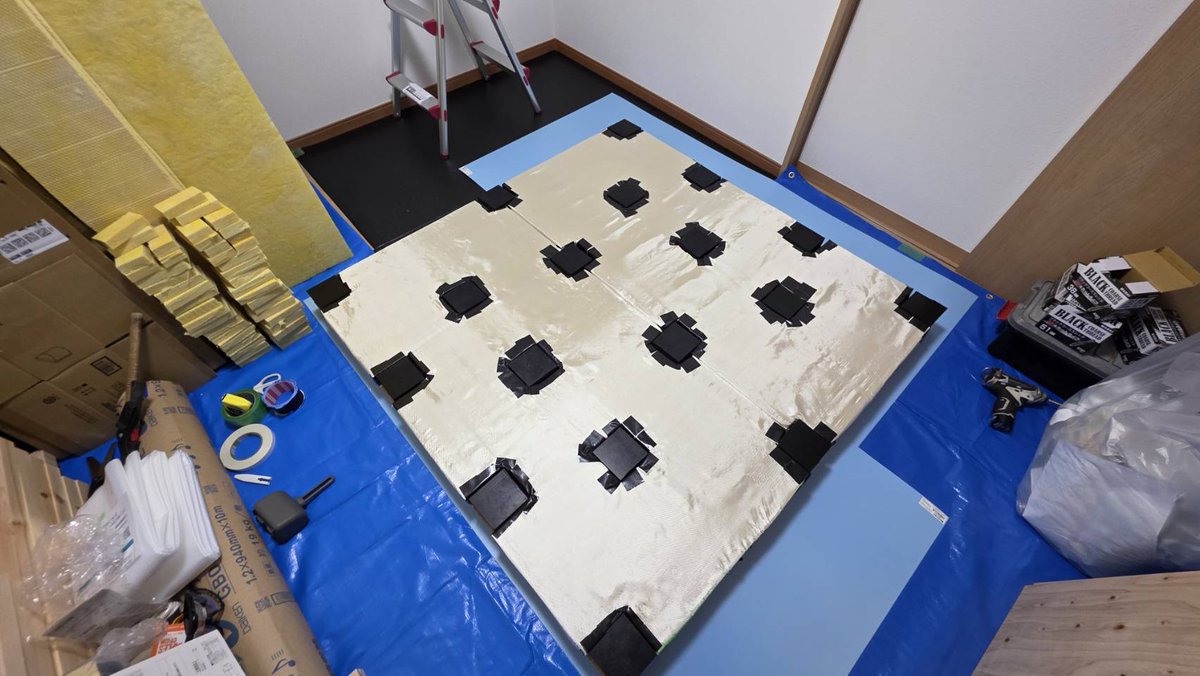 例大祭進捗です！
響recordsのボーカル担当こと座敷の自宅に自作防音室制作中です♪
早めの稼動目指してます！
#防音室