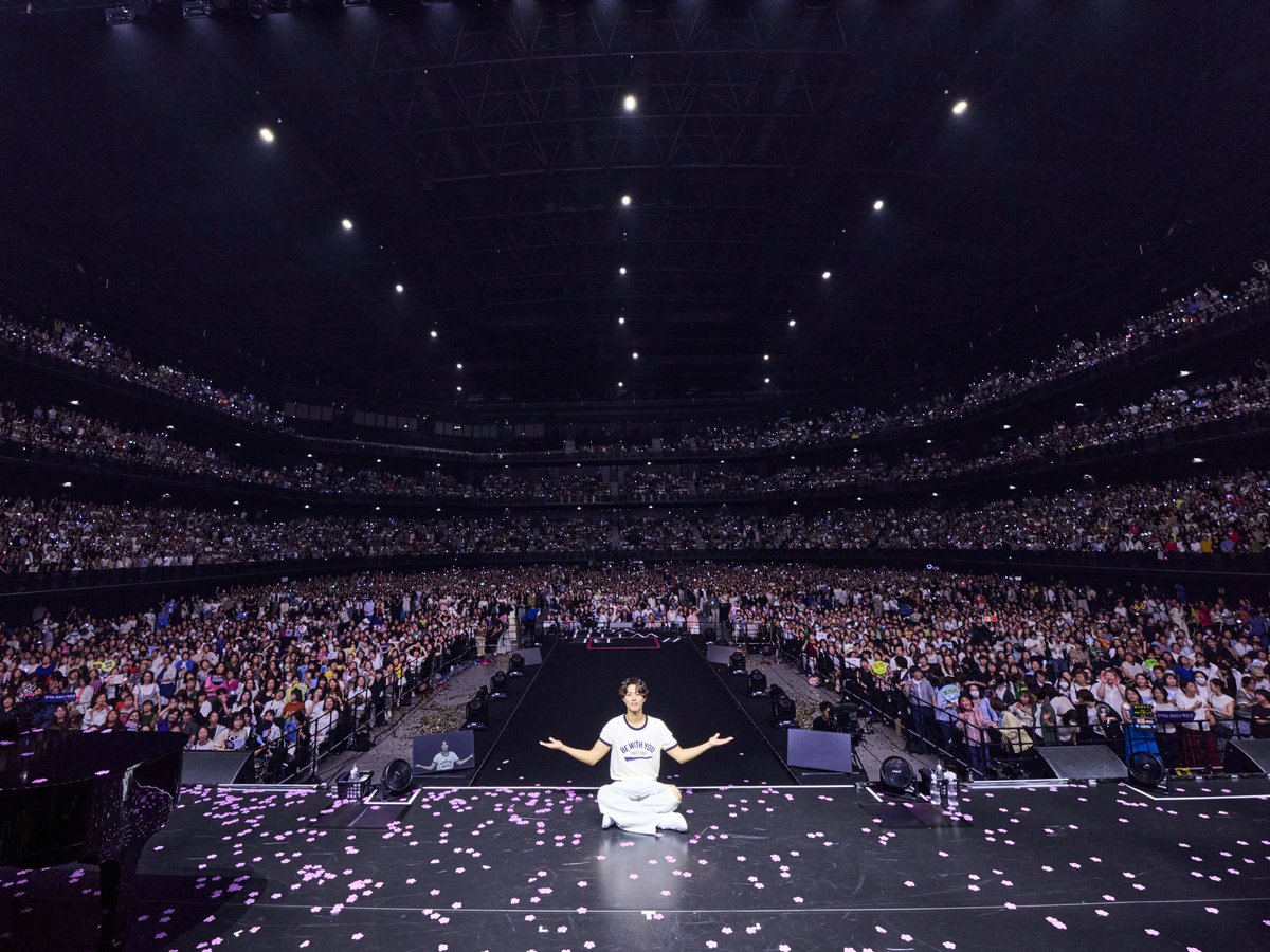 BOGUMMY's tweet image. PARK BO GUM 2025 FAN MEETING TOUR [BE WITH YOU] IN JAPAN DAY 2

In every season, wherever you are.
BE WITH YOU 🚂

#PARKBOGUM #박보검 #BEWITHYOU
#다시함께걷는길_보검과나란히
#また旅に出よう_ボゴムとともに