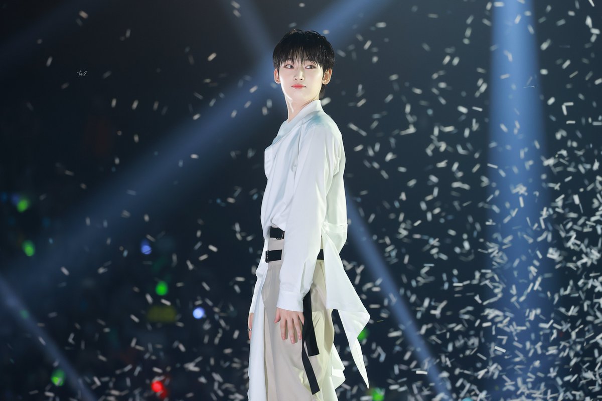 mychusun's tweet image. 둘 다 바다의 신들인데 바다의 신들 사랑에 빠지는 순간 각각 포착한 느낌임
