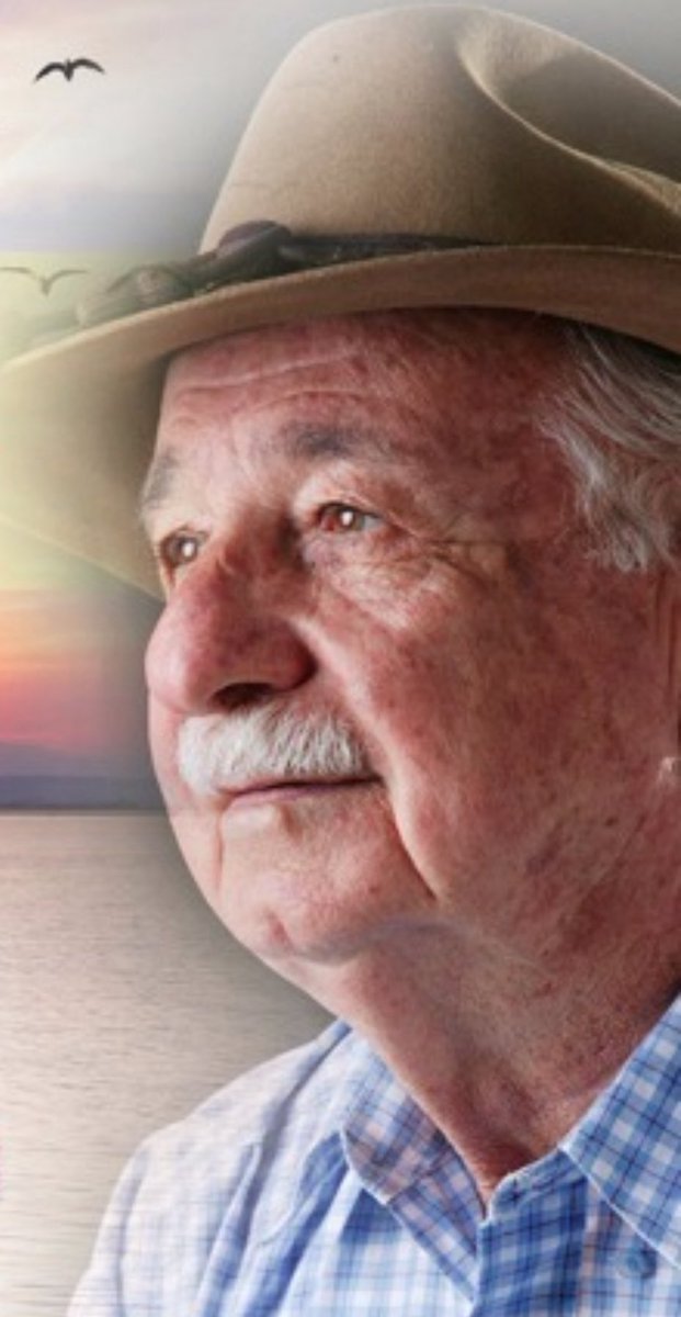 Me sostengo en tu ejemplo, respiro por tu memoria.
Gracias por mantenerte iluminando mi camino, protegiendome bajo tu vigilancia celestial.
Cumplire la promesa que te hice en lecho de muerte, no fallare.
Te extraño papá.