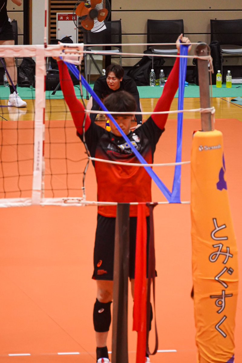 vb_121420's tweet image. えいしにピントがいく👀

(#石川祐希 選手)
#バレーボール男子日本代表
🗓2025 7/12 14:55頃