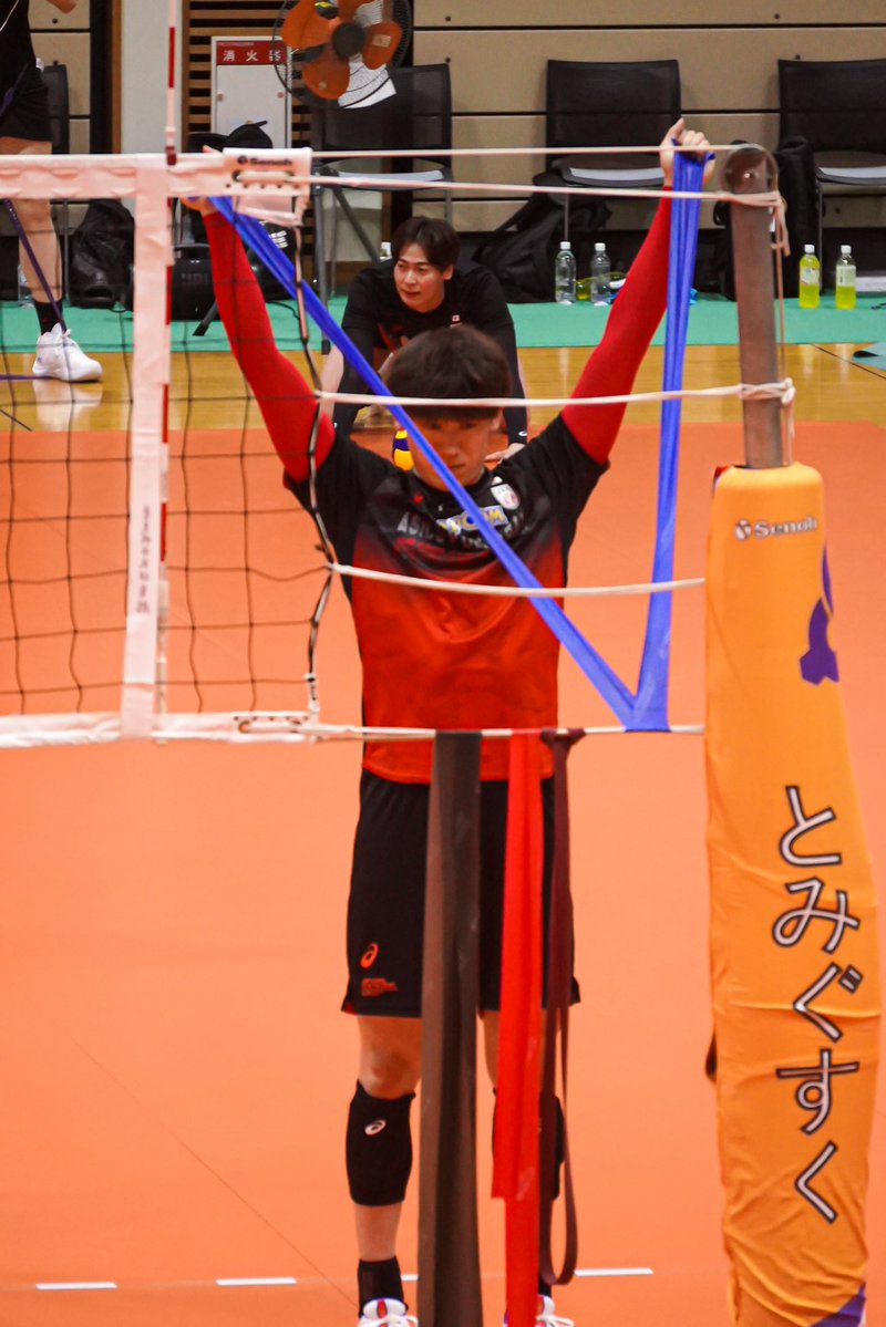 vb_121420's tweet image. えいしにピントがいく👀

(#石川祐希 選手)
#バレーボール男子日本代表
🗓2025 7/12 14:55頃