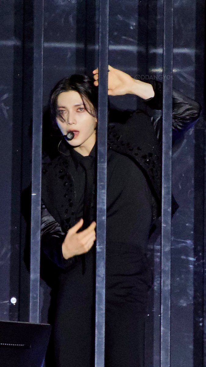 DDANGY0s's tweet image. siren yeosang 

#YEOSANG #여상 #ATEEZinChicago 
#ATEEZInYourFantasy