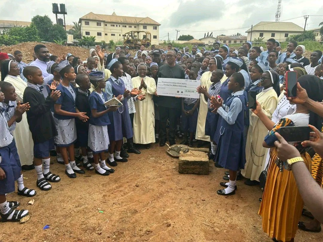 Ozorbig1's tweet image. Breaking News:
HE Peter Obi Donated ₦25 Million for school building project at Dominican Sisters’ College, Abatete in Anambra state.