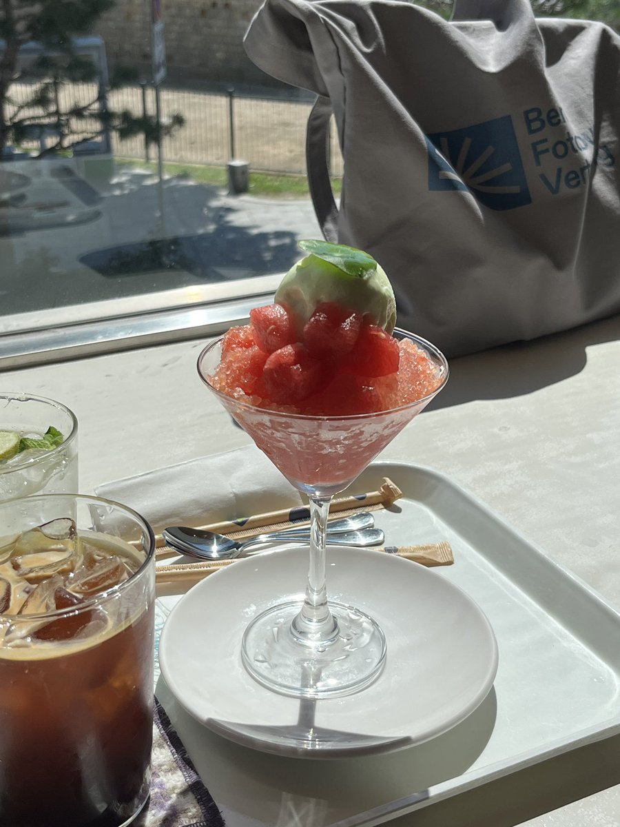seo_moong12's tweet image. 행궁동과 사랑에 빠진 날 ⊹⁺ 작고 예쁜 서점들이랑 골목 분위기까지 다 좋아서 또 가고 싶어..