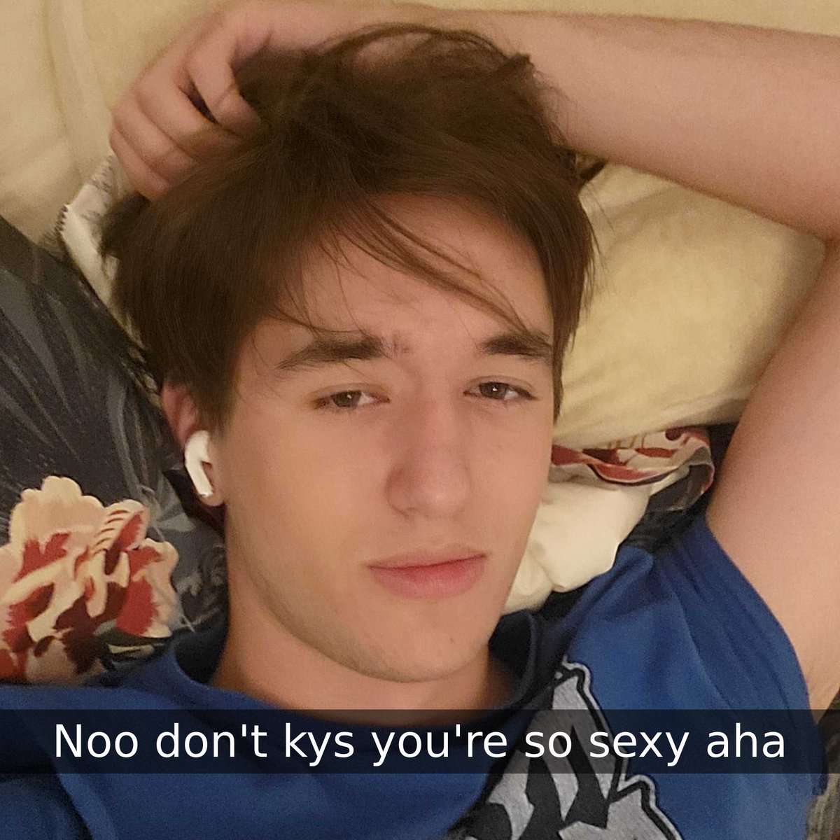 Deuszq's tweet image. 