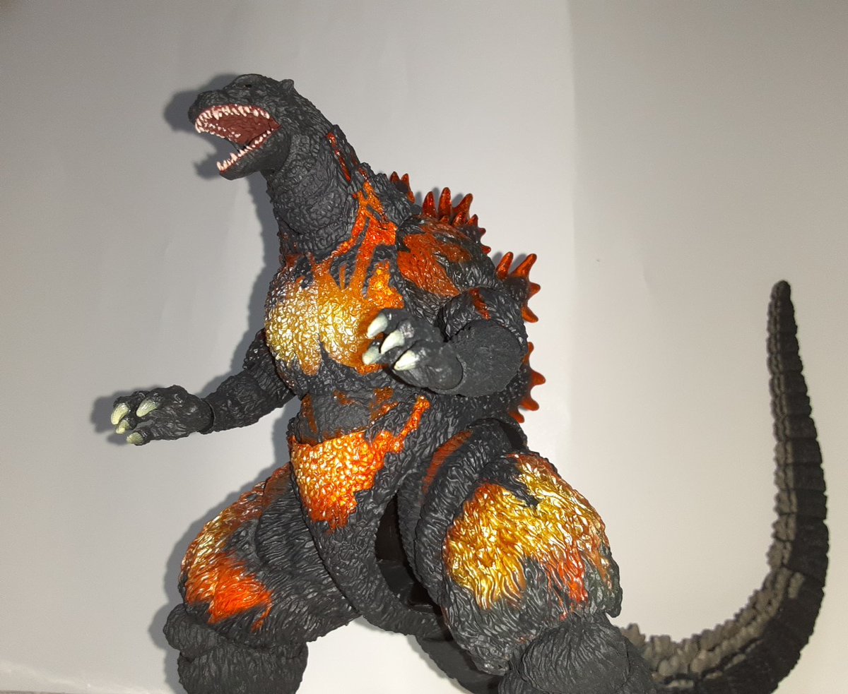 justis10's tweet image. #夜のフィギュア撮影会
テーマ　フリー
ゴジラ死す⁉️⁉️⁉️⁉️